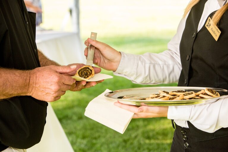 Waiter Jobs in Qatar